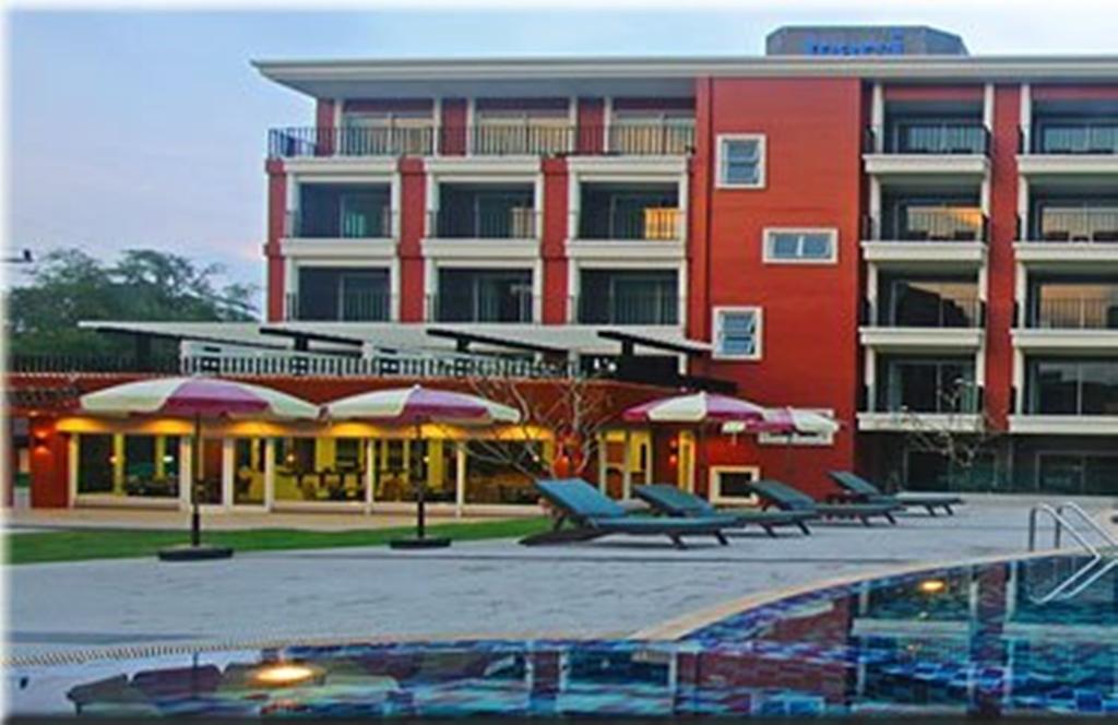Marsi Pattaya Hotel Buitenkant foto