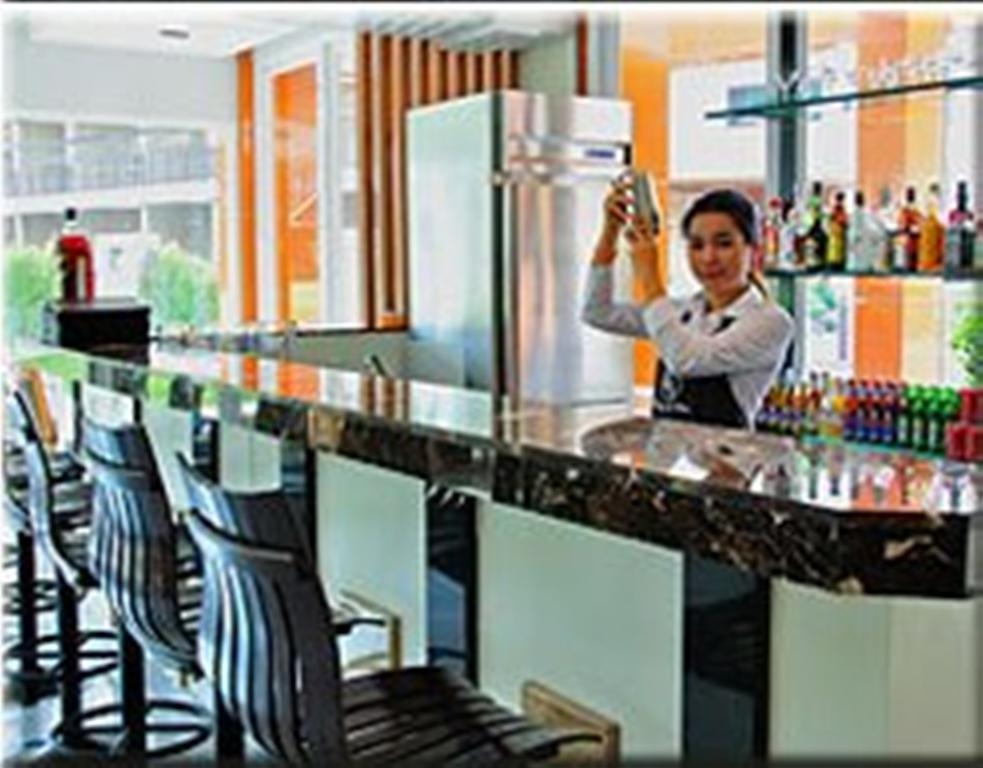 Marsi Pattaya Hotel Buitenkant foto