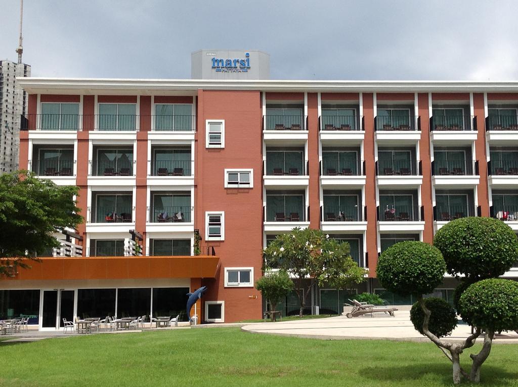 Marsi Pattaya Hotel Buitenkant foto