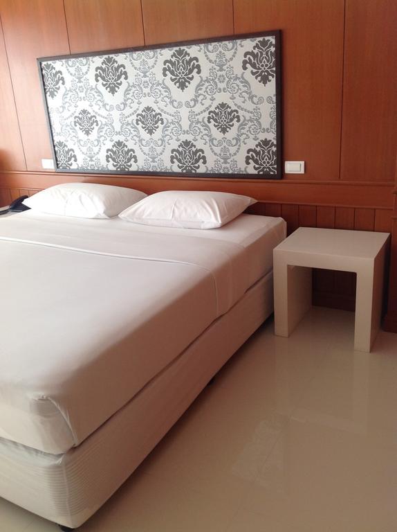 Marsi Pattaya Hotel Buitenkant foto