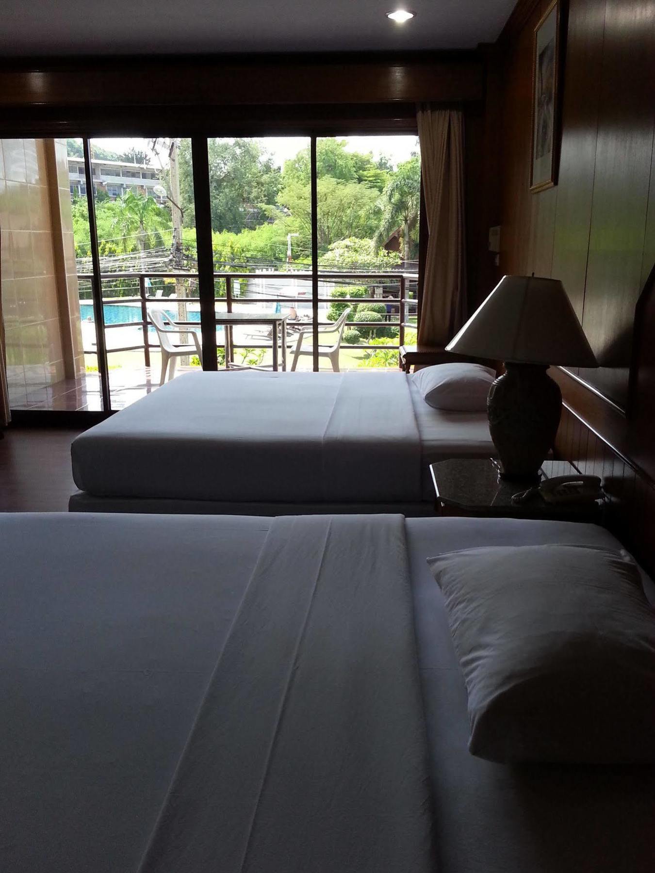 Marsi Pattaya Hotel Buitenkant foto