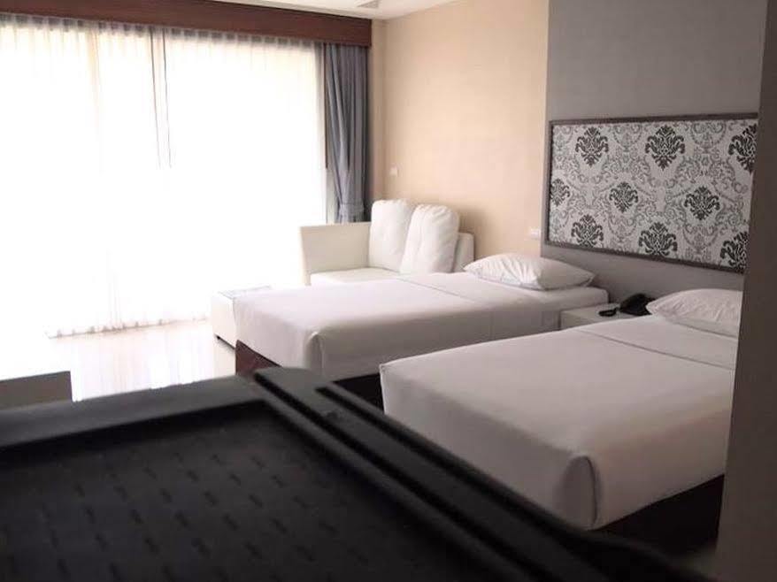 Marsi Pattaya Hotel Buitenkant foto