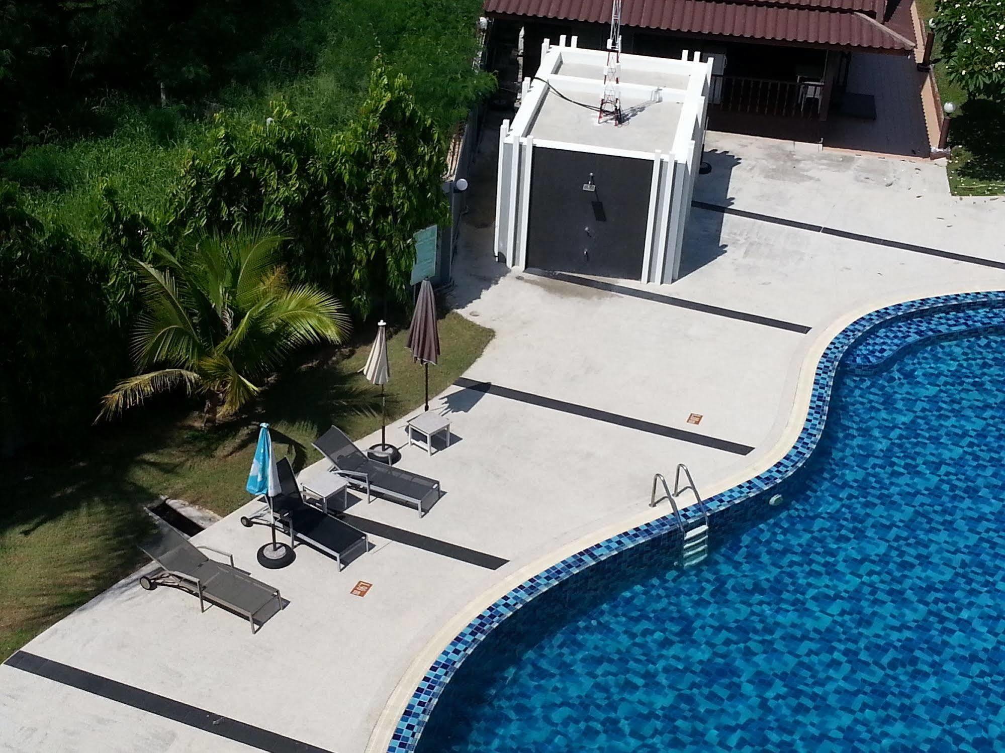 Marsi Pattaya Hotel Buitenkant foto